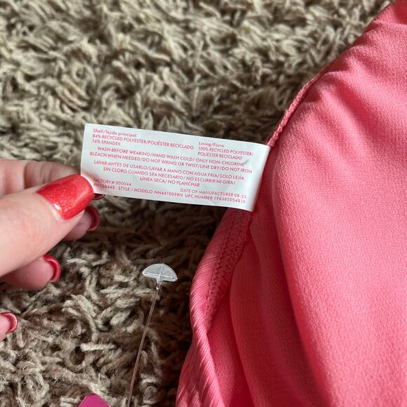 NWT! Juniors' Ninety-Nine° Pink Apron Crop Tankini Swim Top Size Large - Picture 6 of 7